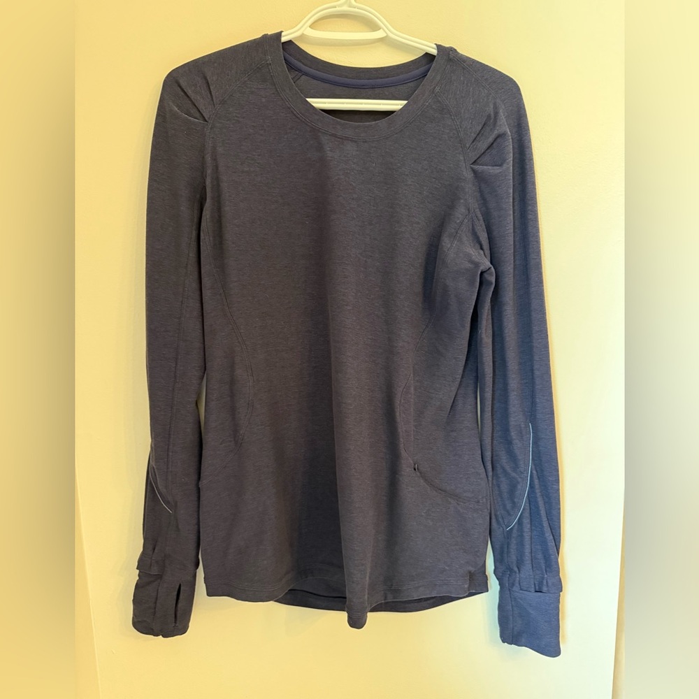 Lululemon Blue Fitted Long Sleeve Shirt w/ Zippered Pocket, Thumb Holes - Size 8